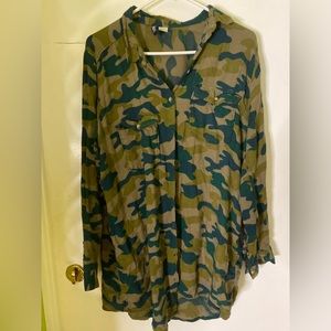 Camo button down long-sleeve shirt